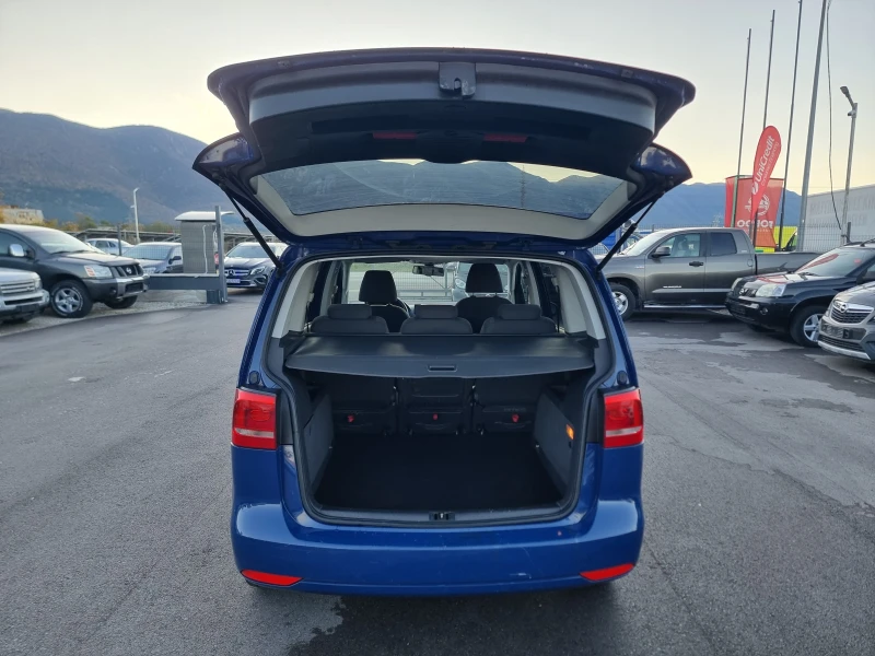 VW Touran 1.6TDI, снимка 13 - Автомобили и джипове - 52202011