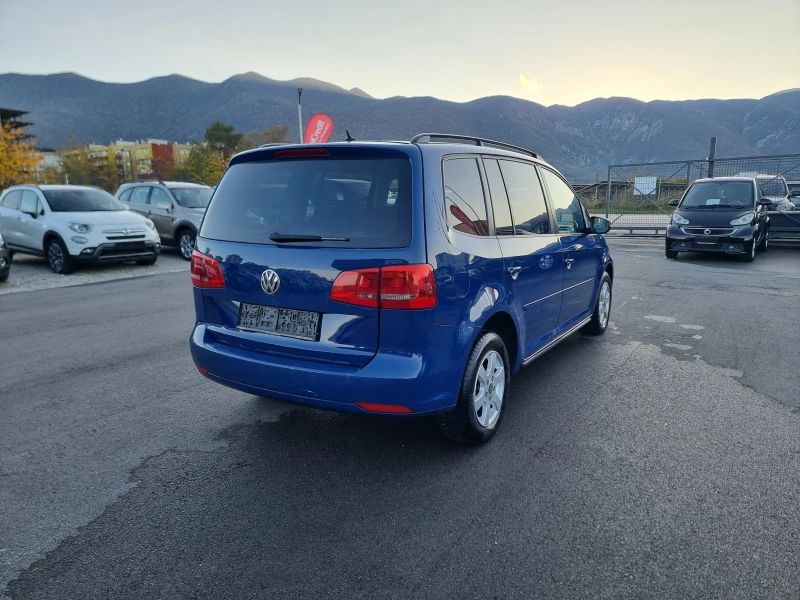VW Touran 1.6TDI, снимка 6 - Автомобили и джипове - 52202011