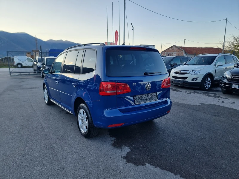 VW Touran 1.6TDI, снимка 5 - Автомобили и джипове - 52202011