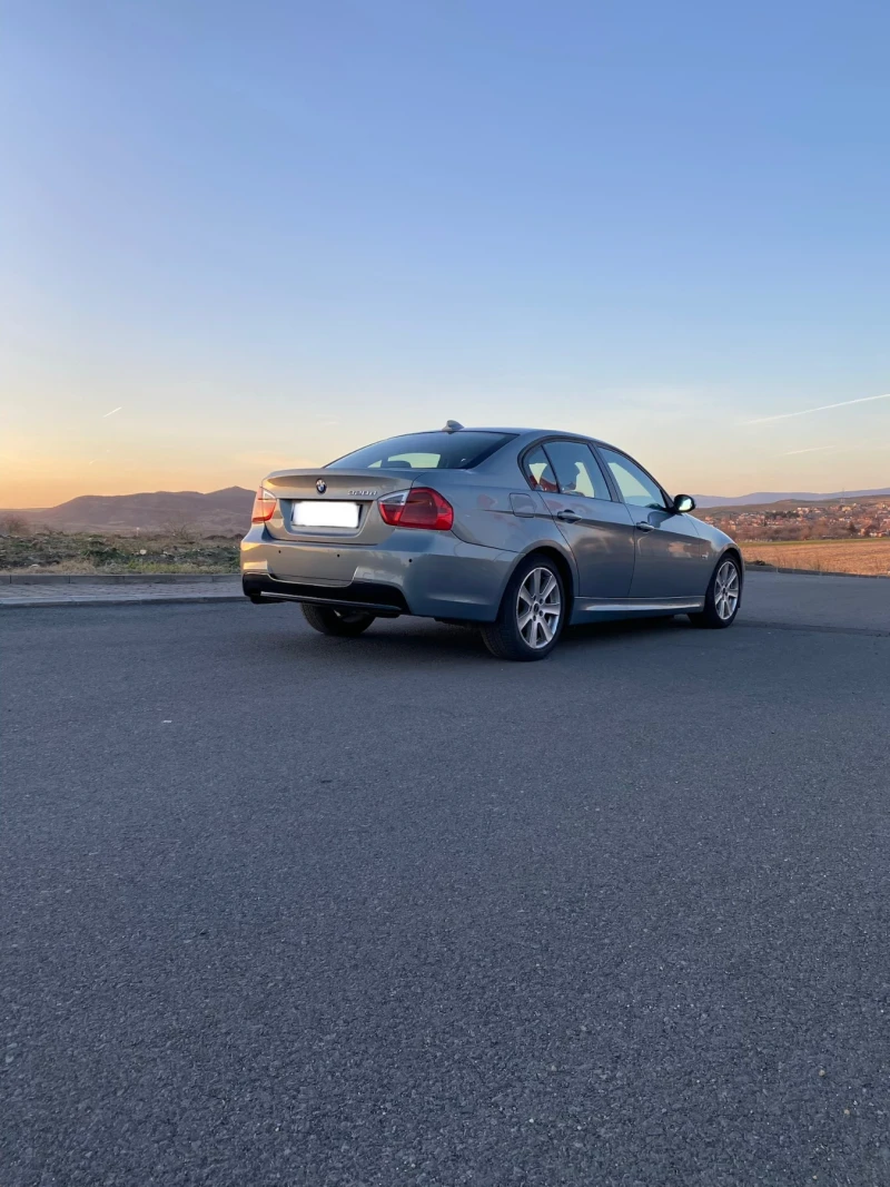 BMW 320, снимка 4 - Автомобили и джипове - 52676910