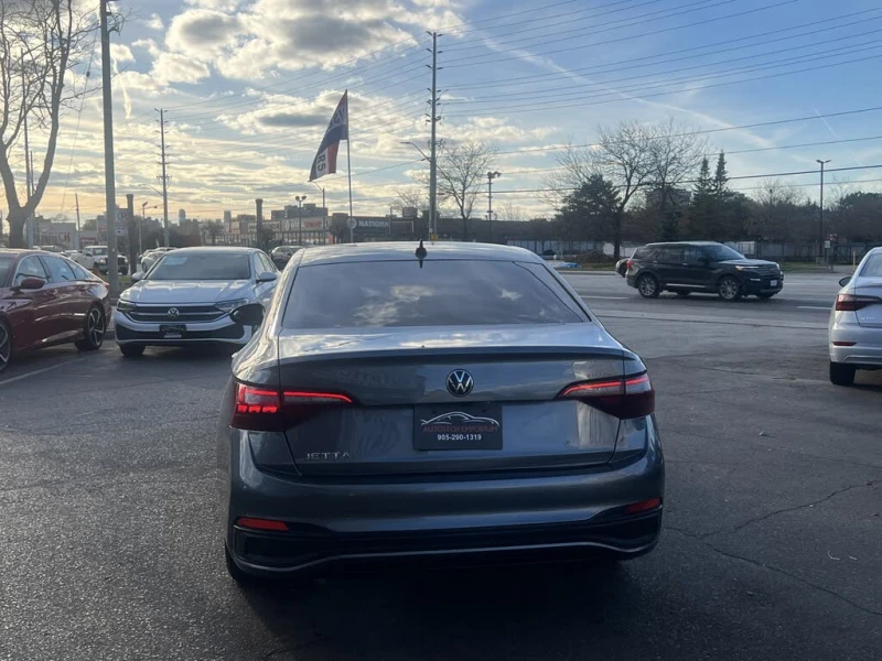 VW Jetta Comfortline* FWD* АвтоКредит* (ЦЕНА ДО БГ), снимка 3 - Автомобили и джипове - 52974199