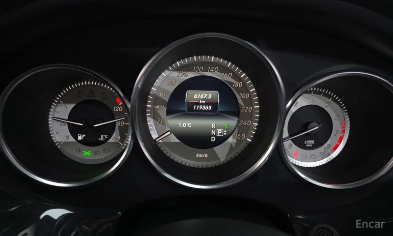 Mercedes-Benz CLS 400, снимка 8 - Автомобили и джипове - 53138654