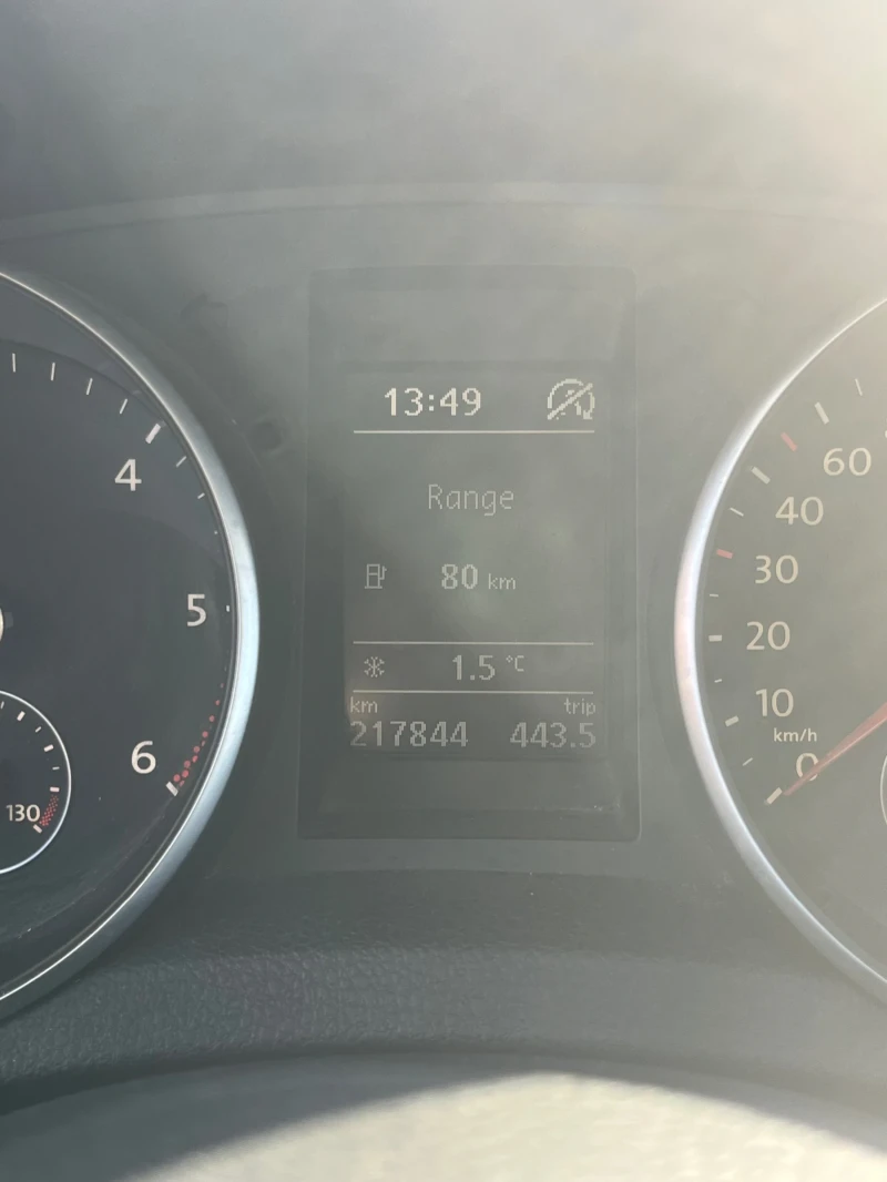 VW Golf 1.6TDI, снимка 7 - Автомобили и джипове - 53243404