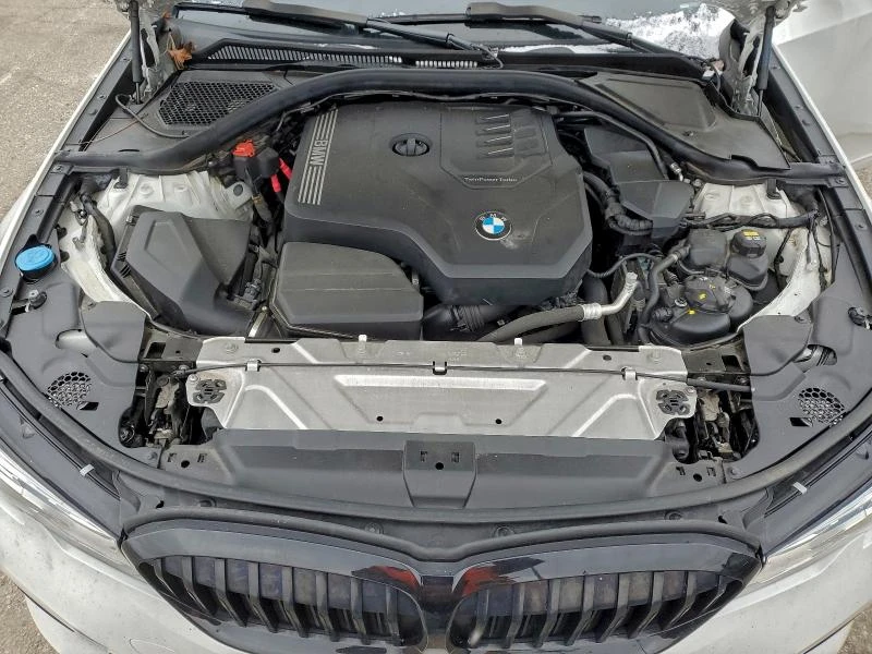 BMW 330 2.0L 4 All wheel drive, снимка 5 - Автомобили и джипове - 53130175