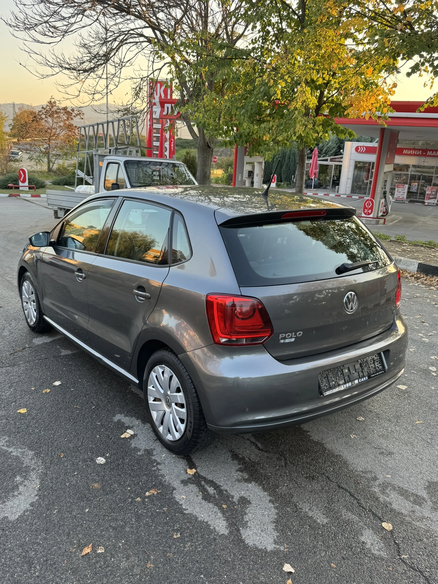 VW Polo 1.2i-Фабрична ГАЗ* ЛИЗИНГ* ТОП СЪСТОЯНИЕ*  - изображение 7