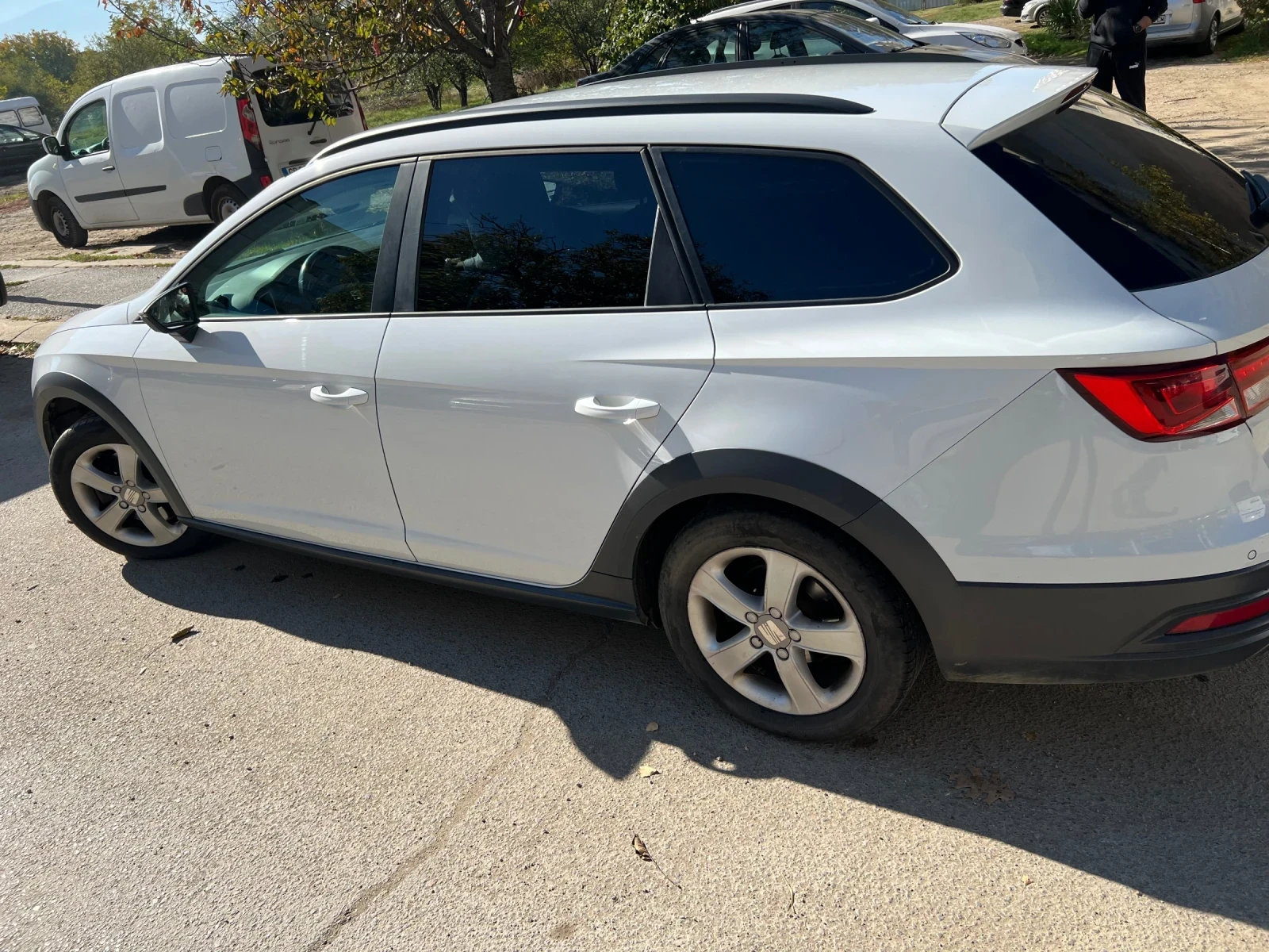 Seat Leon 2.0TDI XPERIENCE 4X4 - изображение 3