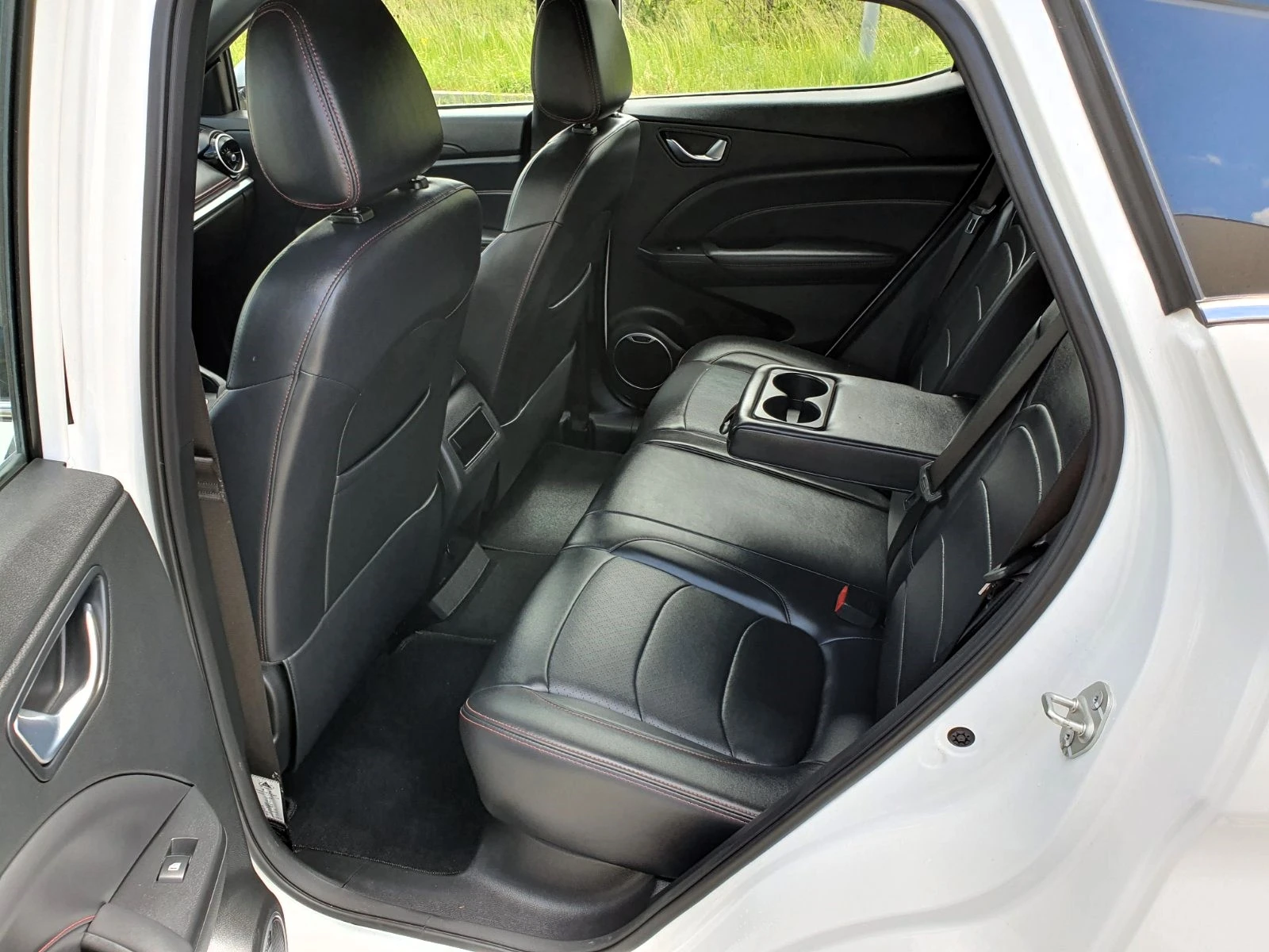 DONGFENG GLORY 500 1.5i Automatic/27000km. | Mobile.bg   13