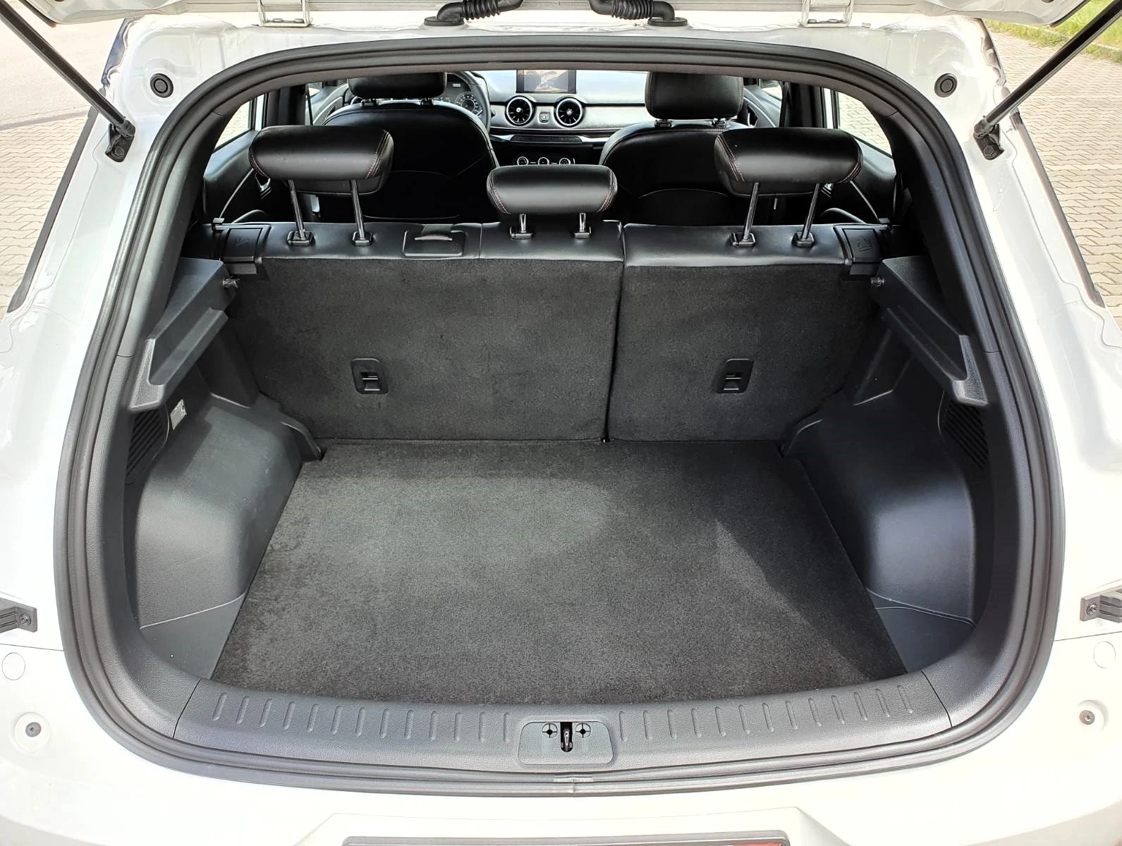 DONGFENG GLORY 500 1.5i Automatic/27000km. | Mobile.bg   15