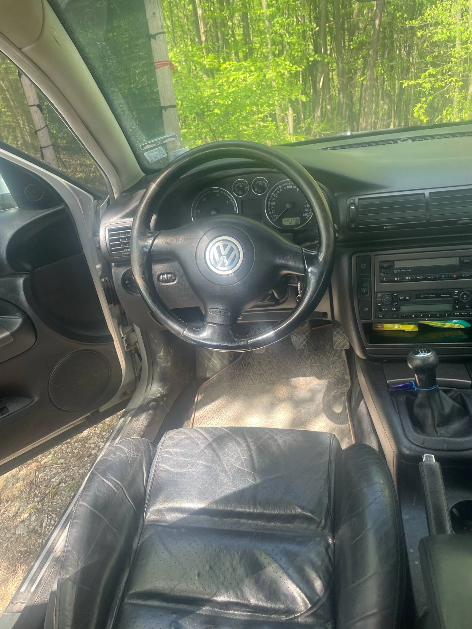 VW Passat 1.9 TDI | Mobile.bg   16
