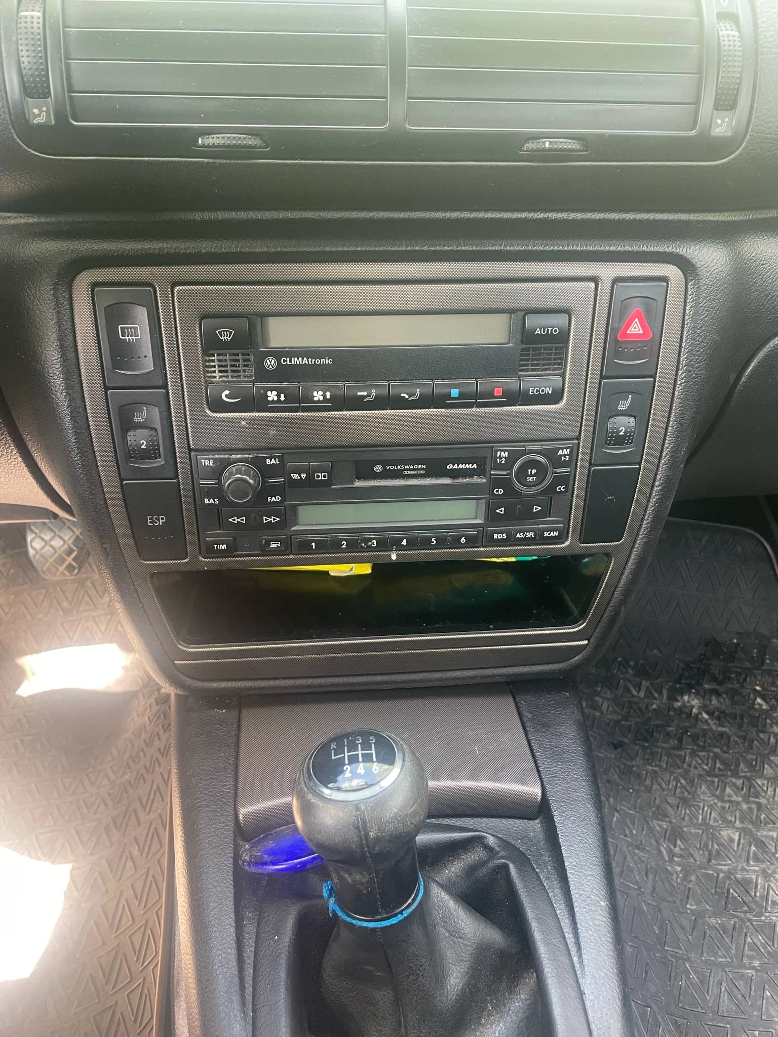 VW Passat 1.9 TDI - изображение 10