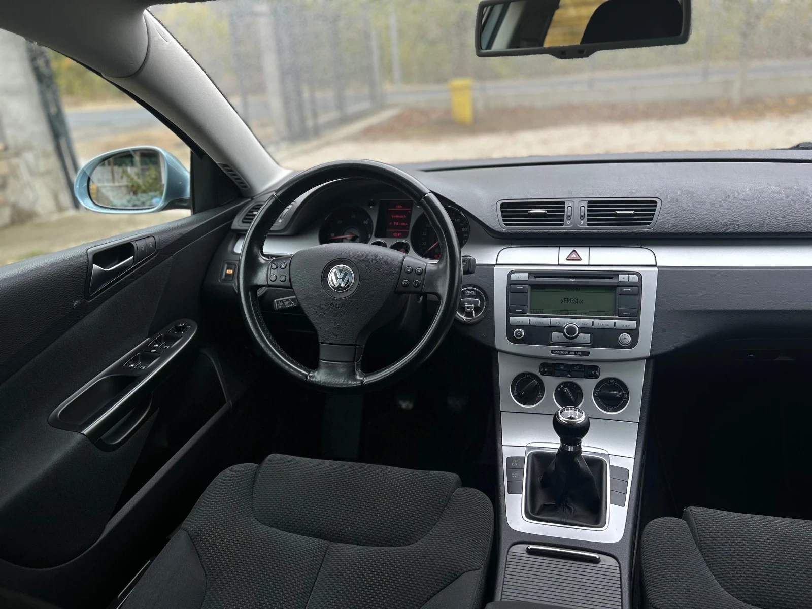 VW Passat 2.0TDI COMMONRAIL - изображение 7