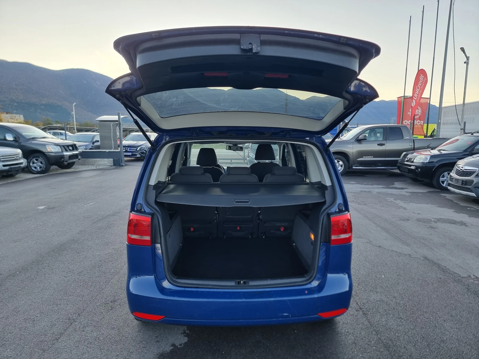 VW Touran 1.6TDI | Mobile.bg — изображение 13