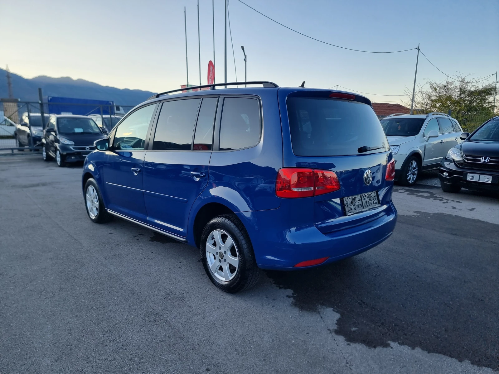 VW Touran 1.6TDI | Mobile.bg — изображение 4