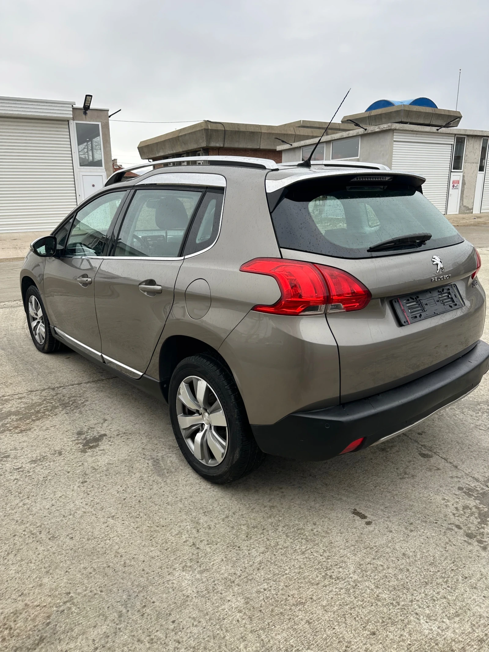 Peugeot 2008 1.2i * Allure* Navi* LED* EURO5 | Mobile.bg � ����������� 5