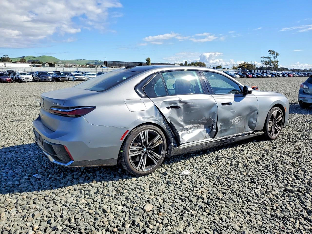 BMW i7 Edrive50, снимка 3 - Автомобили и джипове - 54091473