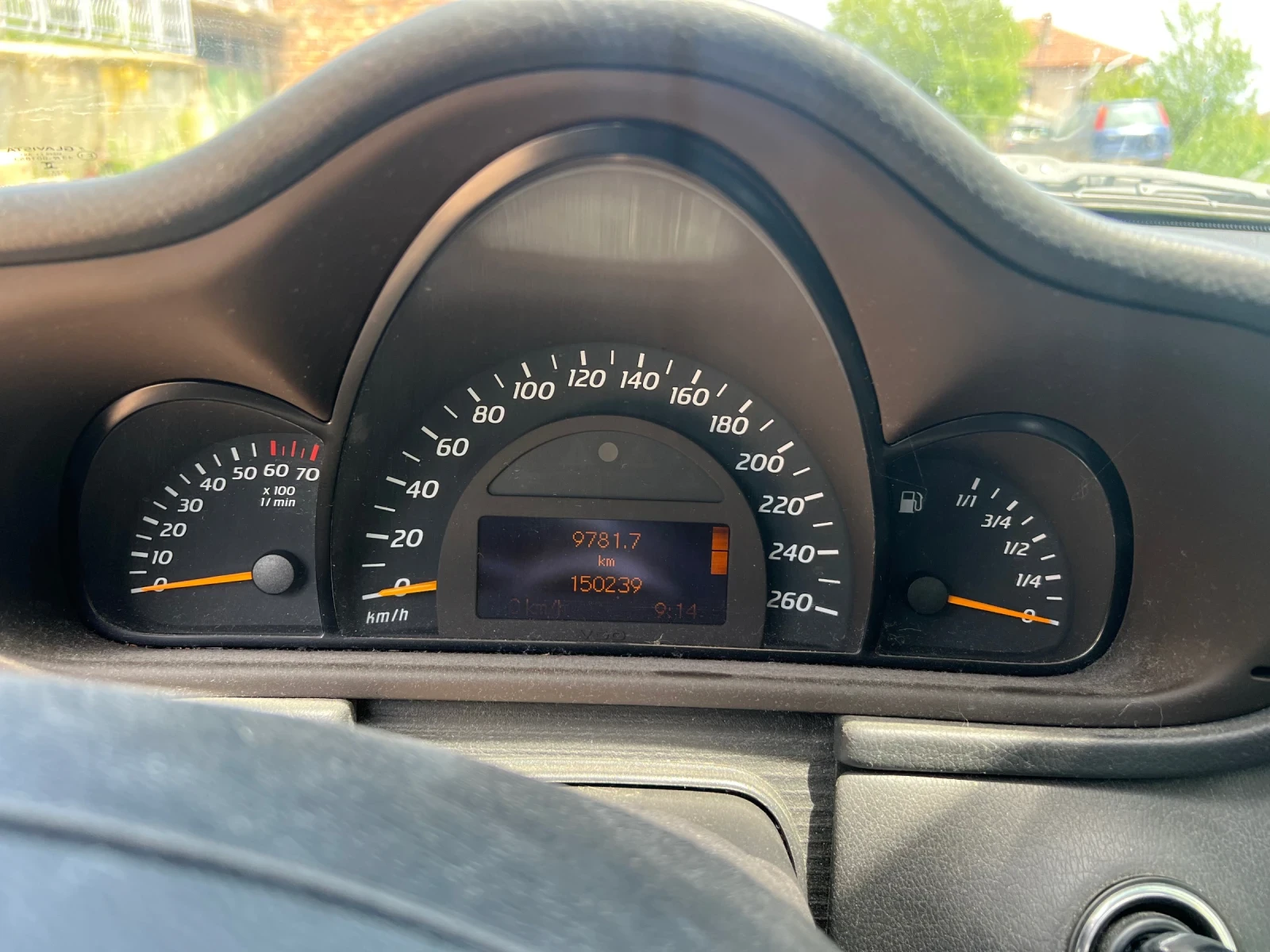 Mercedes-Benz C 230, снимка 4 - Автомобили и джипове - 54455195