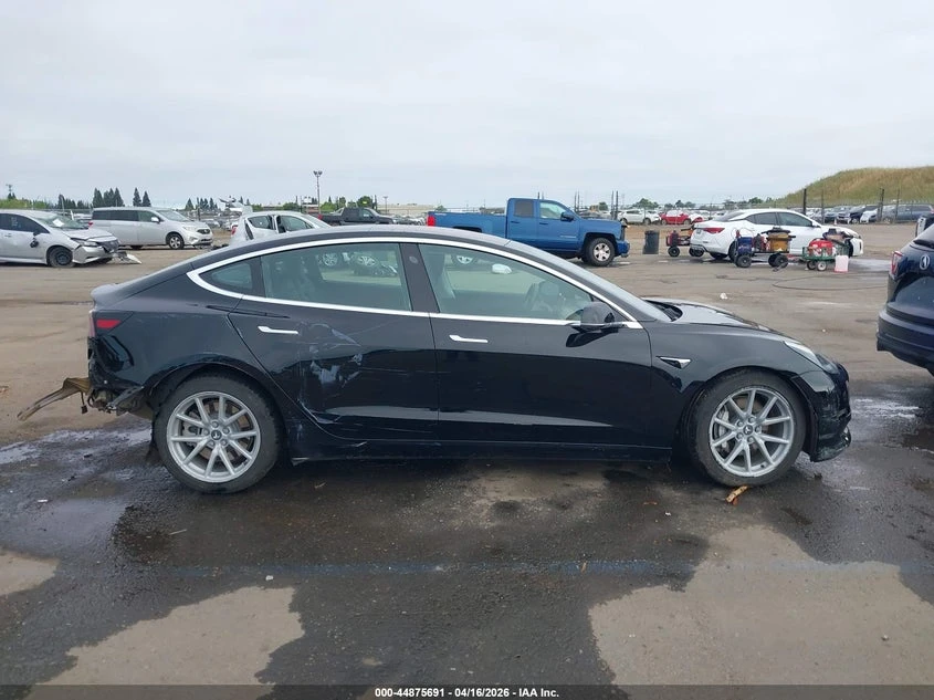 Tesla Model 3 Long Range/Performance * КРАЙНА ЦЕНА* , снимка 13 - Автомобили и джипове - 54488201