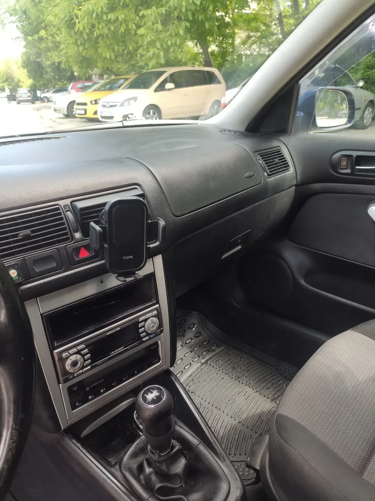 VW Golf, снимка 11 - Автомобили и джипове - 54501434
