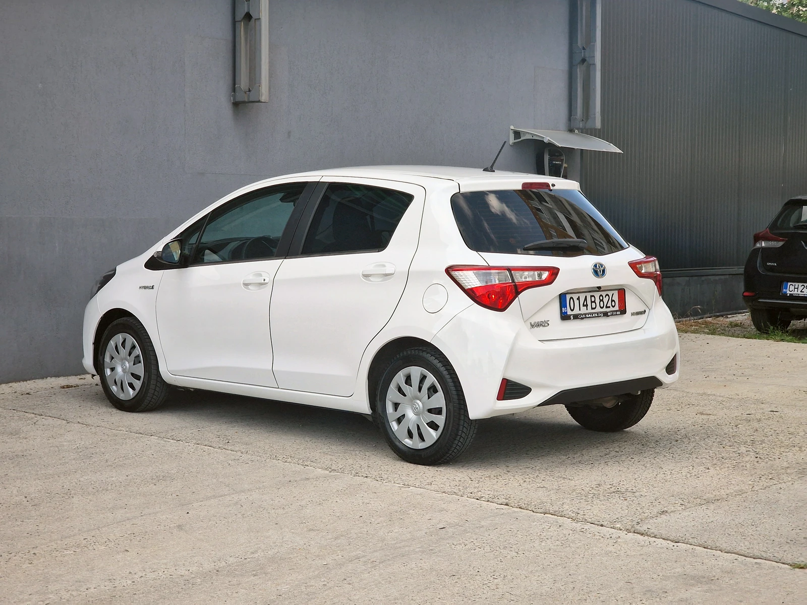 Toyota Yaris 1.5 Hybrid 22500km, снимка 5 - Автомобили и джипове - 54625204