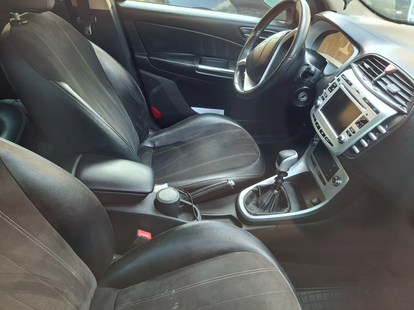 Lancia Delta, снимка 4 - Автомобили и джипове - 55354906