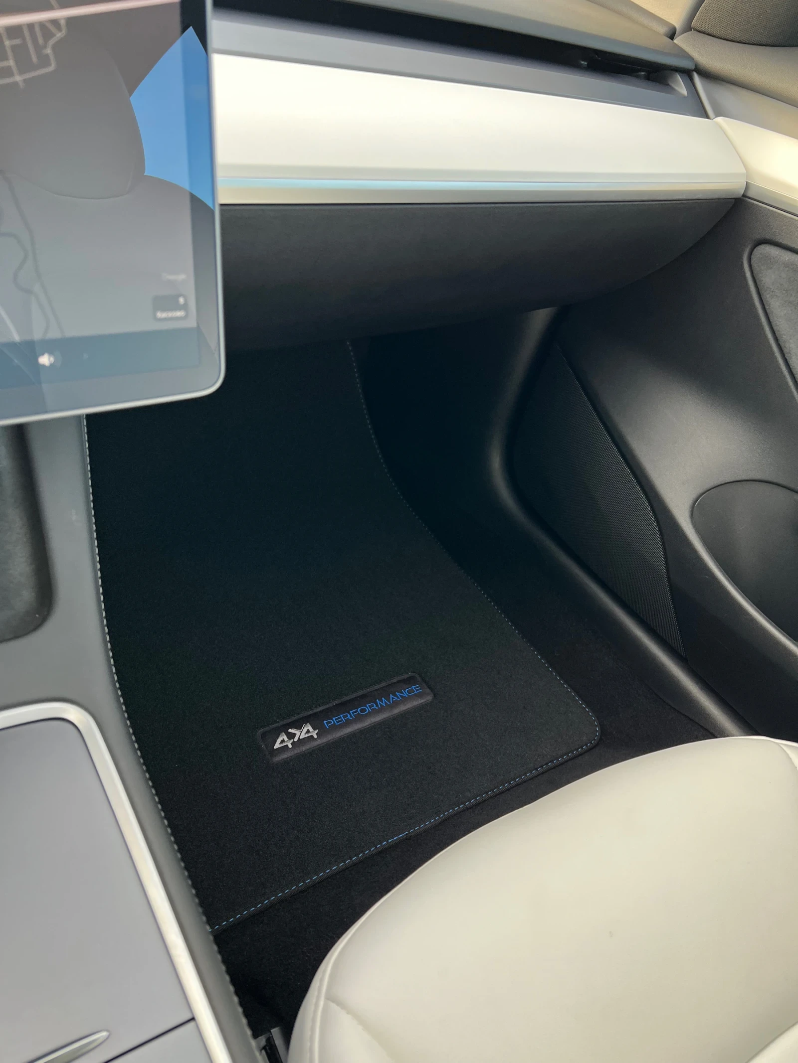 Tesla Model 3 Performance, снимка 12 - Автомобили и джипове - 55604209