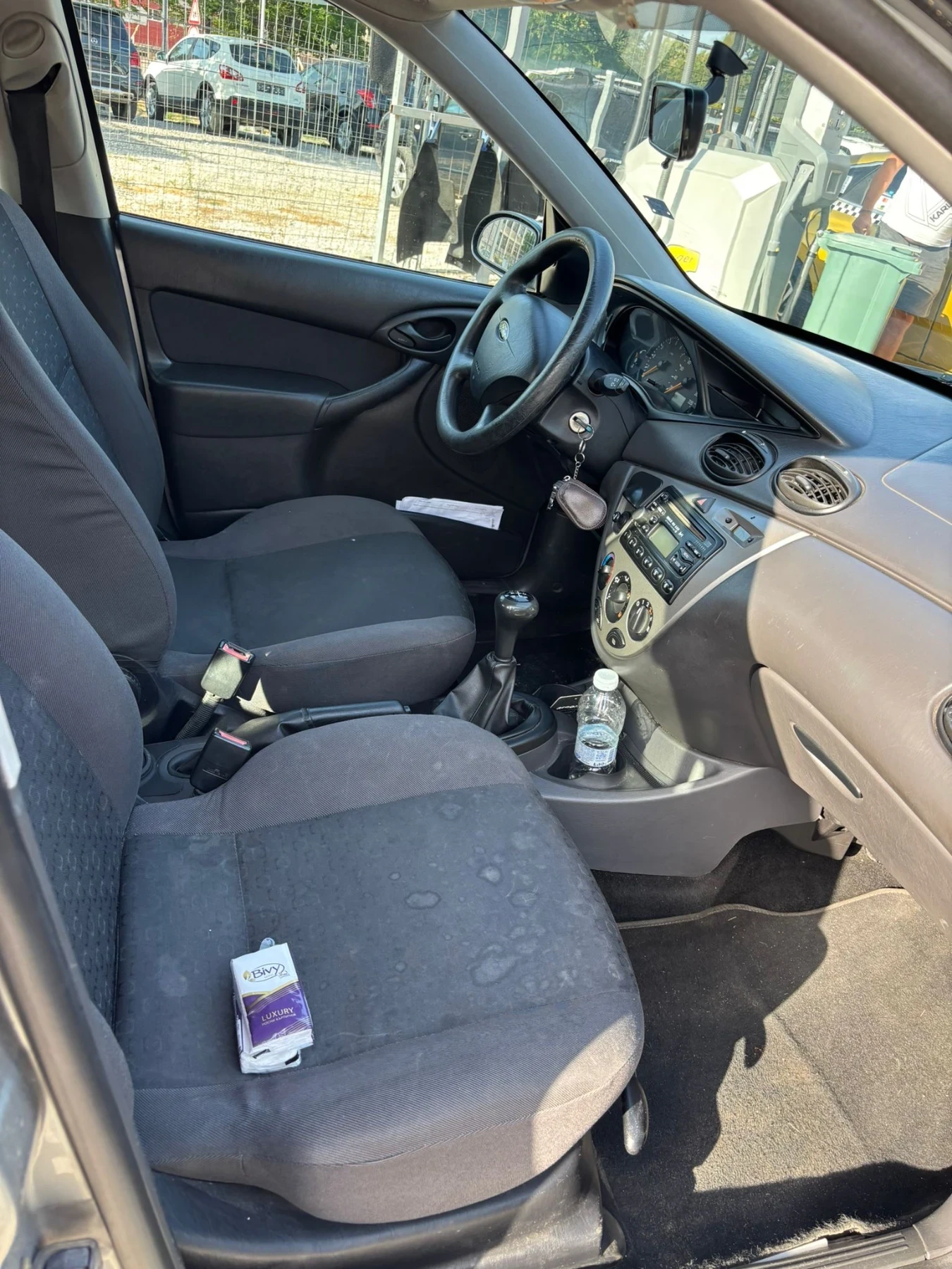 Ford Focus 1.6 бензин, снимка 8 - Автомобили и джипове - 55878082