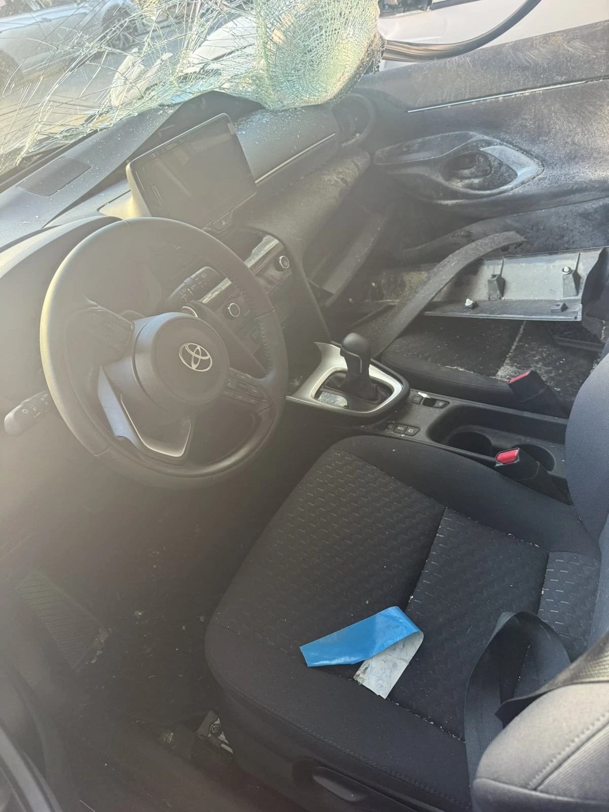 Toyota Yaris Cross 1.5HYBRID | Mobile.bg � ����������� 6