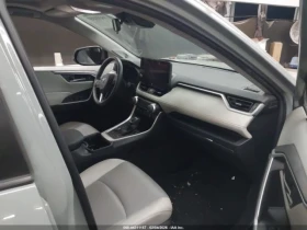 Toyota Rav4 Hybrid XLE Premium, снимка 10