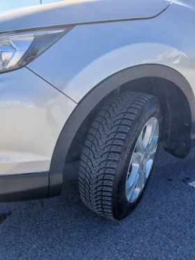 Nissan Qashqai - 9000 € / 17602.47 лв. - 83726196 7