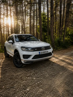 VW Touareg 3.0 - 16900 € / 33053.53 лв. - 26942012 2