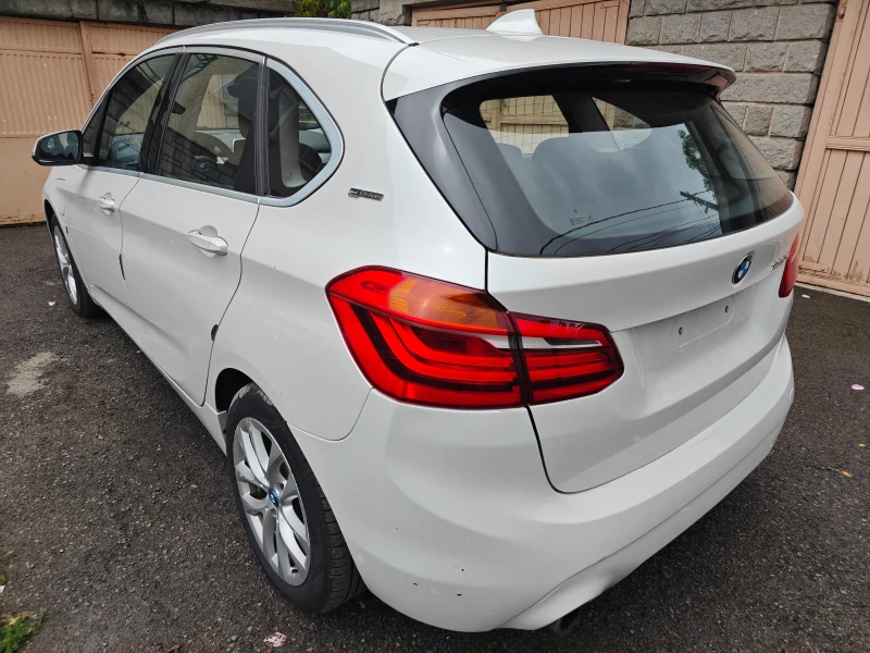 BMW 225 XE 4х4 Автоматик Фейслифт , снимка 3 - Автомобили и джипове - 47183052