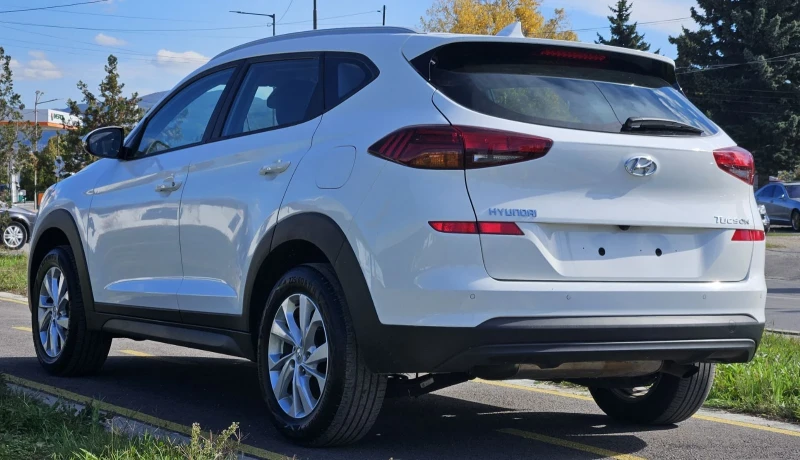 Hyundai Tucson 1.6 GDI, снимка 5 - Автомобили и джипове - 47749756