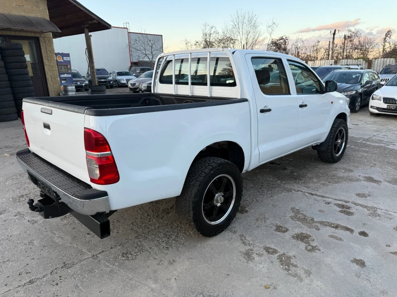 Toyota Hilux 2.5 D4D перфектна, снимка 5 - Автомобили и джипове - 48056214