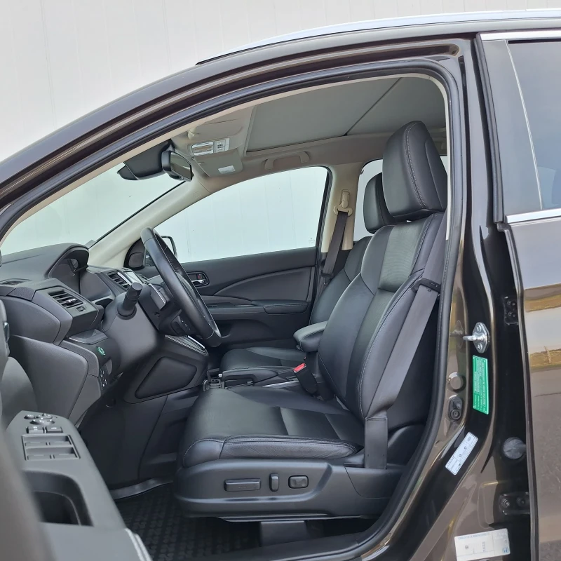 Honda Cr-v 2.0i ВСИЧКИ ЕКСТРИ 4х4 ПЪЛНА СЕРВИЗНА ИСТОРИЯ, снимка 9 - Автомобили и джипове - 51197015
