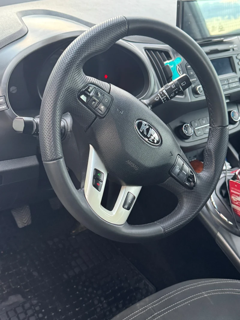 Kia Sportage 1, 7crdi, снимка 6 - Автомобили и джипове - 52503724