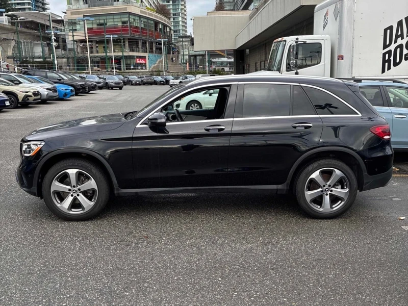 Mercedes-Benz GLC * 300 * CARFAX * ЦЕНА ДО БГ, снимка 2 - Автомобили и джипове - 52906222