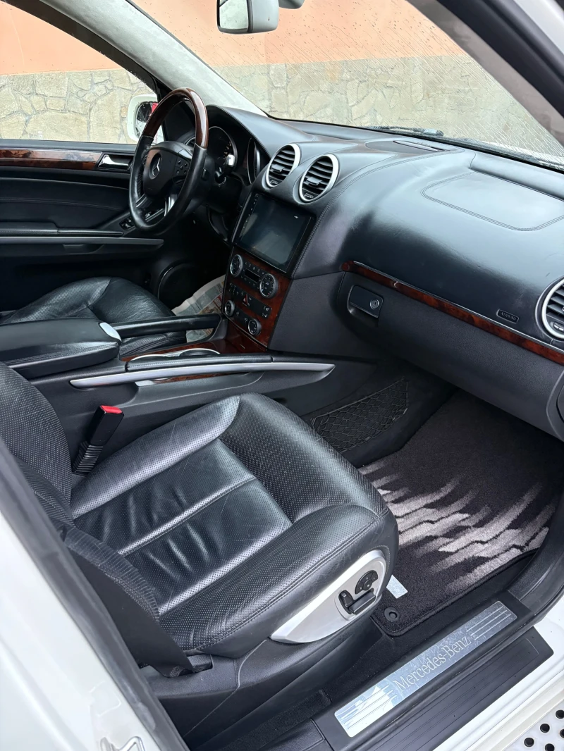 Mercedes-Benz GL 500 7-МЕСТА ПЕРФЕКТЕН, снимка 6 - Автомобили и джипове - 53238109