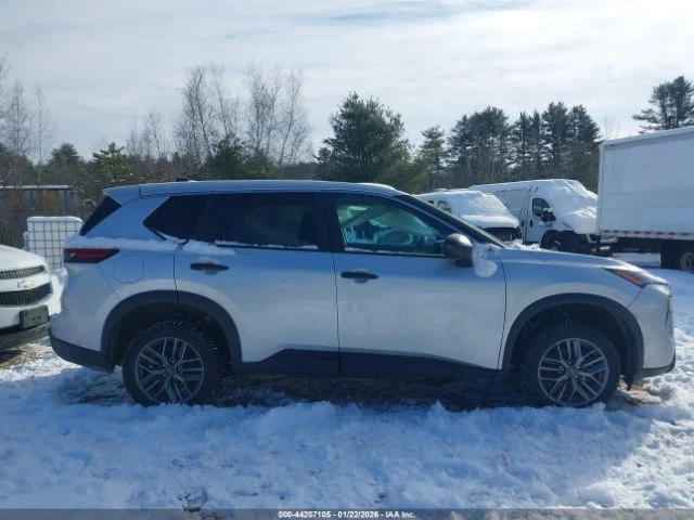 Nissan Rogue S INTELLIGENT AWD, снимка 11 - Автомобили и джипове - 53283077