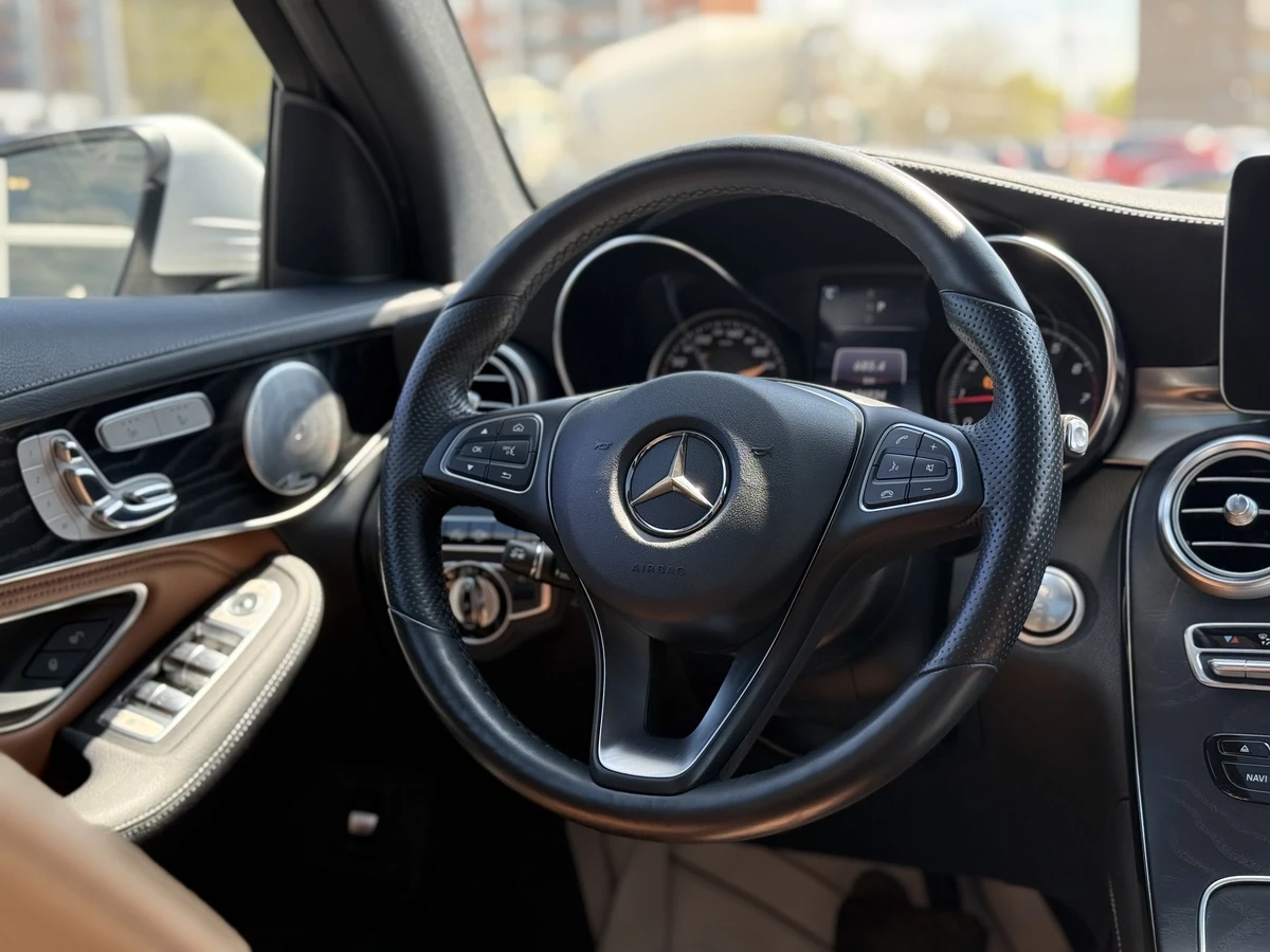 Mercedes-Benz GLC 300 4Matic AMG PACK - изображение 8