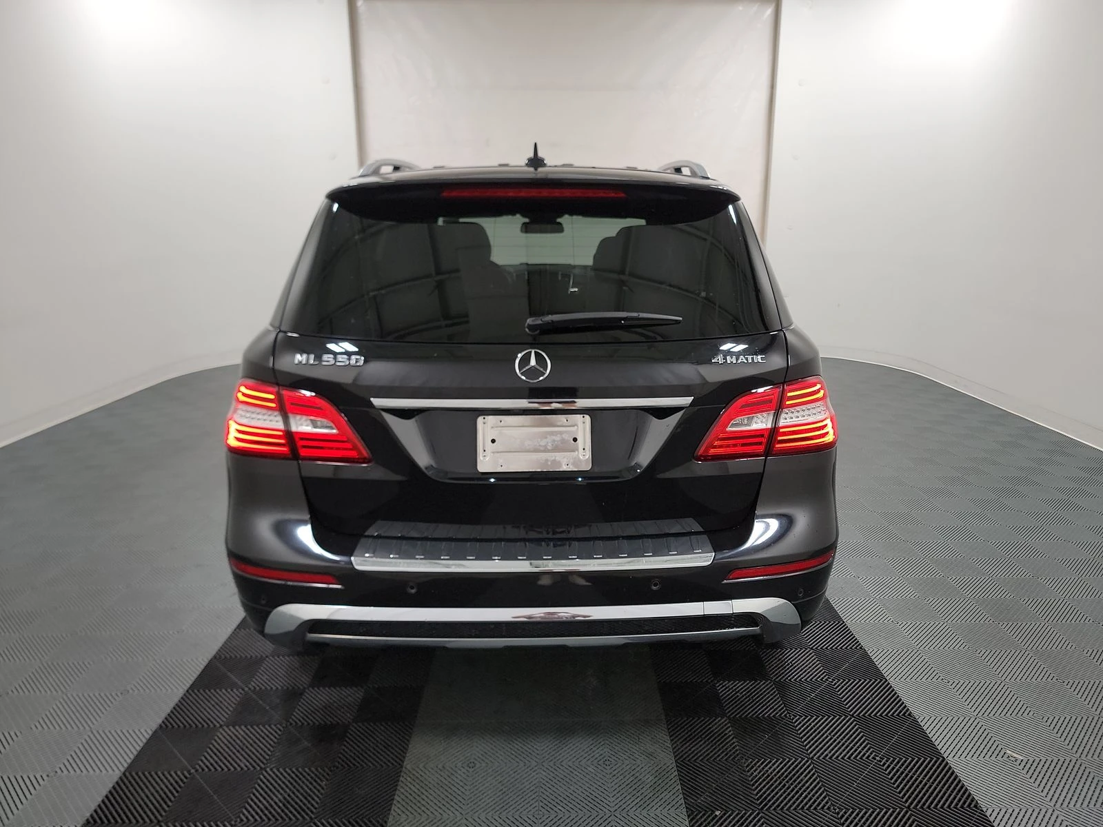 Mercedes-Benz ML 500 AMG* BI-XENON* KEYELSS GO* КАМЕРА* ПОДГРЕВ* ПАМЕТ - изображение 4