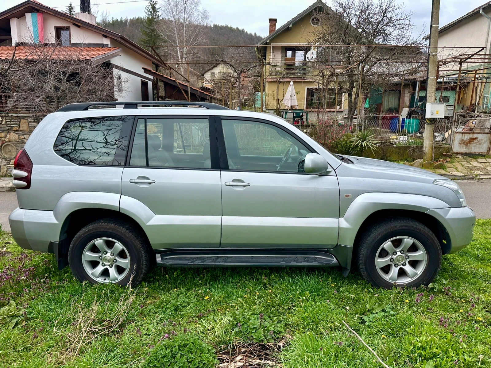 Toyota Land cruiser 120 Prado, снимка 8 - Автомобили и джипове - 51464950