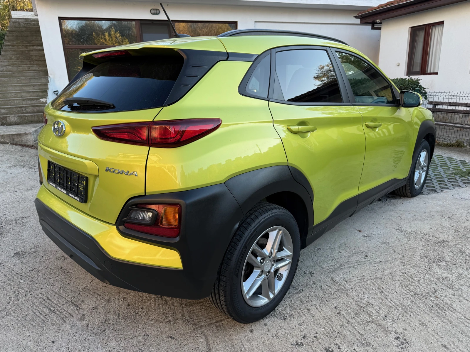 Hyundai Kona 1.0T-GDI - изображение 4
