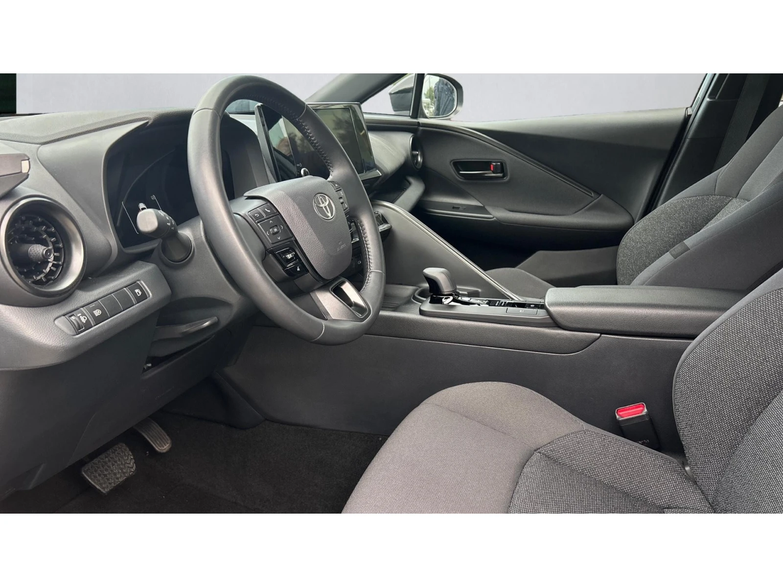 Toyota C-HR    550 . | Mobile.bg   12