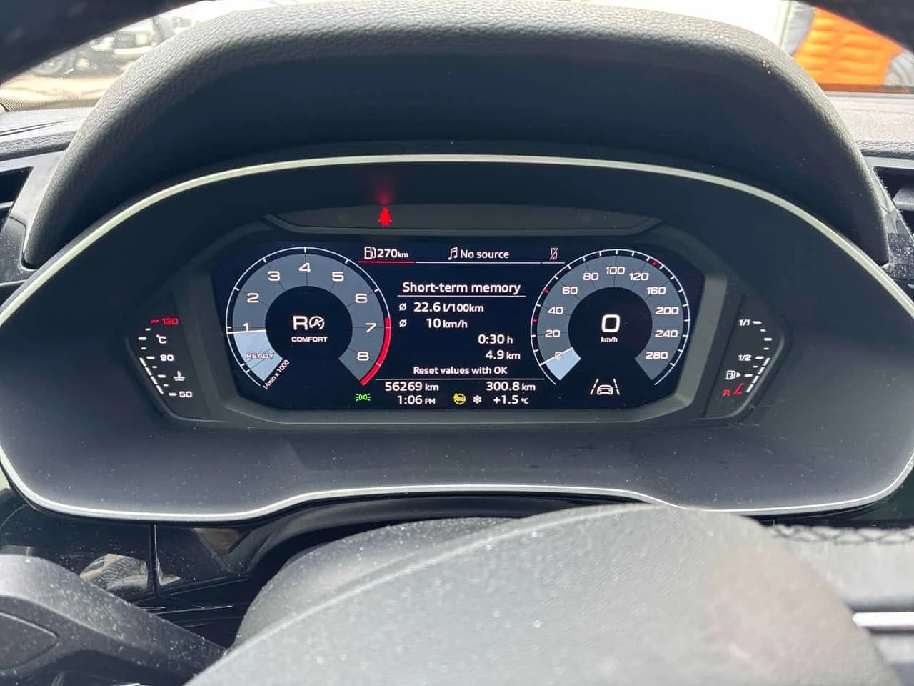 Audi Q3 * Progressiv * CARFAX * ПАНО * KEYLESS * ПОДГРЕВИ, снимка 8 - Автомобили и джипове - 53716901