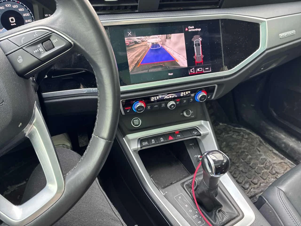 Audi Q3 * Progressiv * CARFAX * ПАНО * KEYLESS * ПОДГРЕВИ, снимка 9 - Автомобили и джипове - 53716901