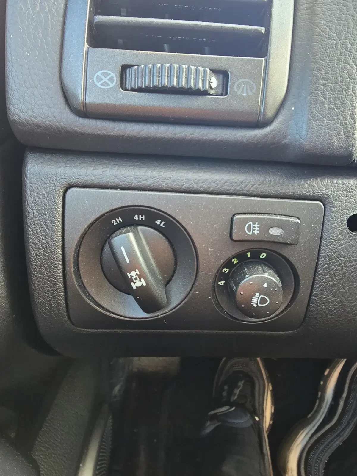 SsangYong Rexton X200 E-XDI/FACE/NAVI/CAMERA, снимка 17 - Автомобили и джипове - 53745484