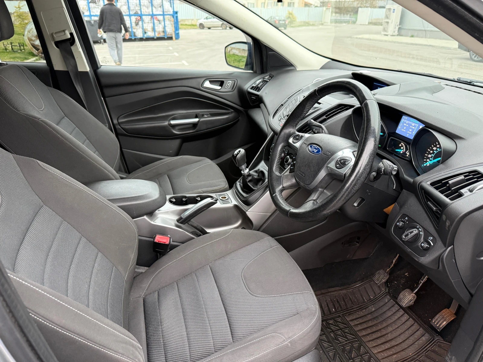 Ford Kuga 2.2 Tdci 140кс 4х4, снимка 9 - Автомобили и джипове - 53974231