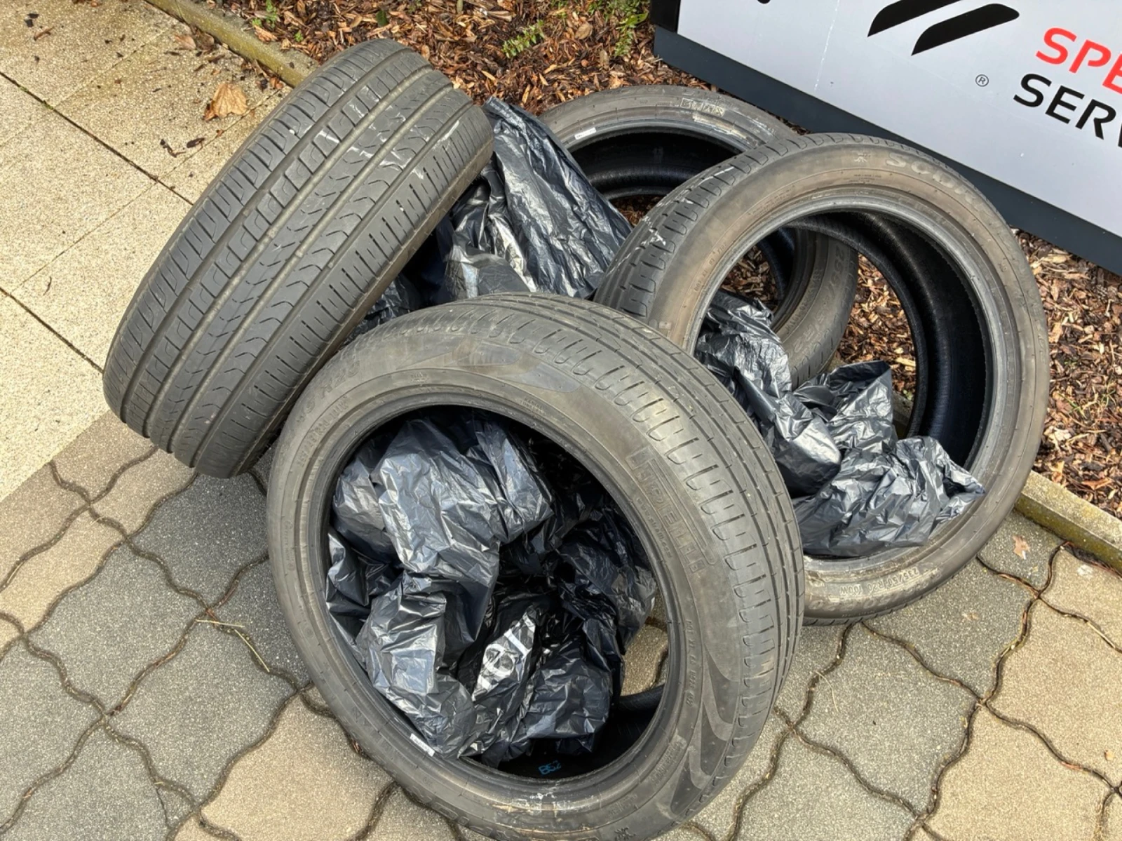 Mercedes-Benz EQC AMG Line, снимка 16 - Автомобили и джипове - 53974182