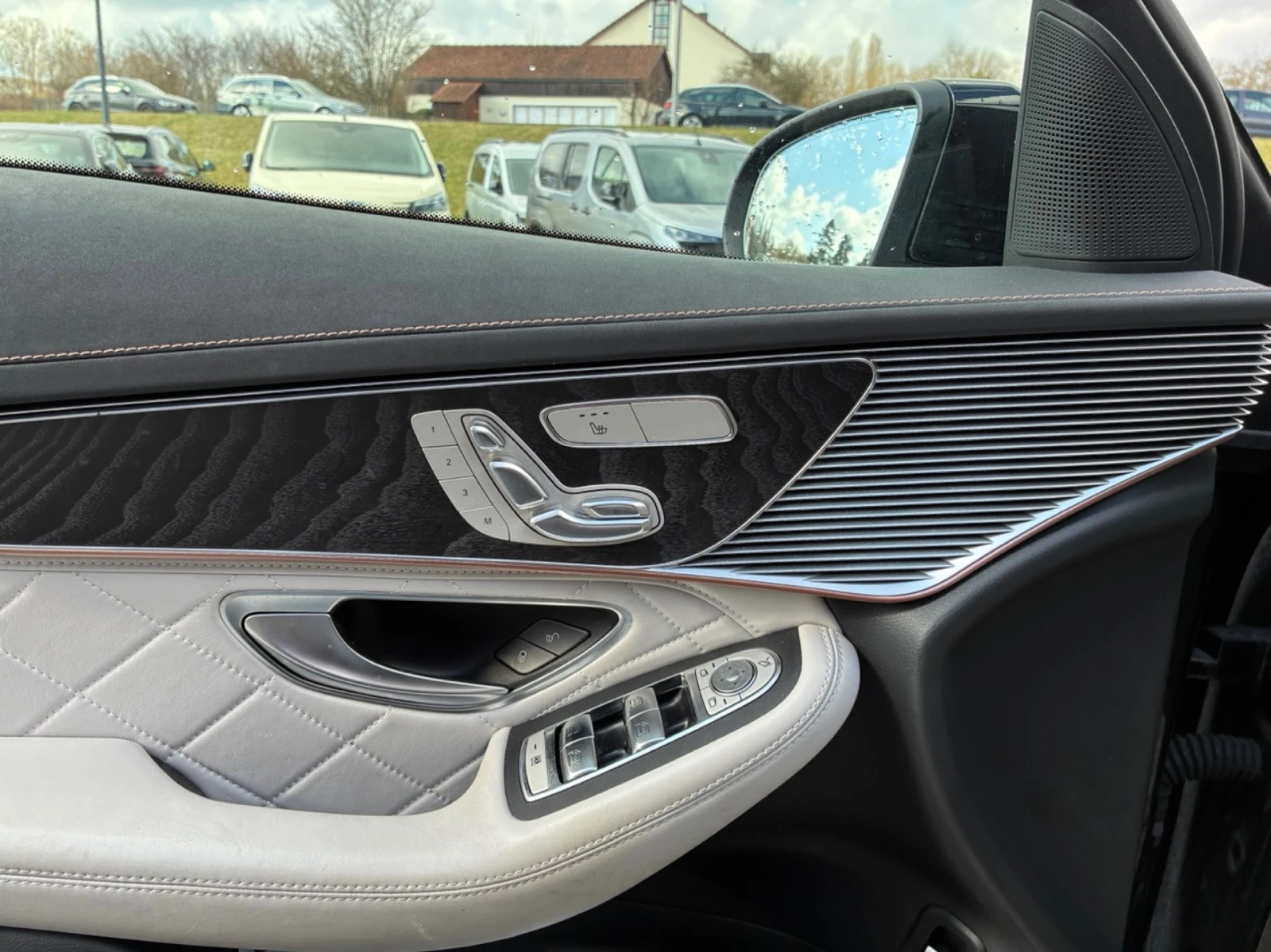 Mercedes-Benz EQC AMG Line, снимка 15 - Автомобили и джипове - 53974182