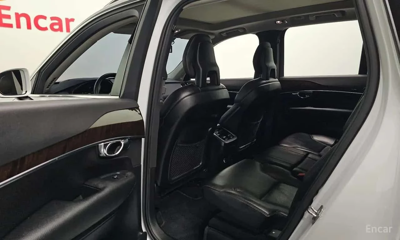 Volvo Xc90 D5 Momentum | АВТОФИНАНСИРАНЕ , снимка 12 - Автомобили и джипове - 55792254